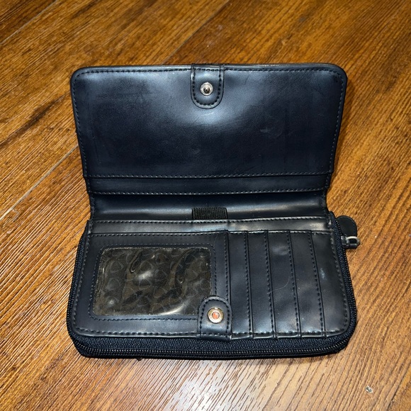 Liz Claiborne Vintage Black Leather Zipper Button Closure Wallet - Picture 3 of 7